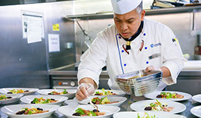 Gastronomía en Azamara. CrucerosIslasGriegas.com