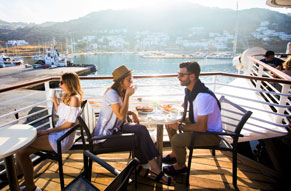 Cruceros con bebidas incluidas. CrucerosIslasGriegas.com