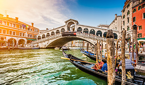 Puente de Rialto en tu crucero desde Venecia