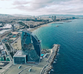 Encuentra tu crucero desde Barcelona. CrucerosMediterraneo.com
