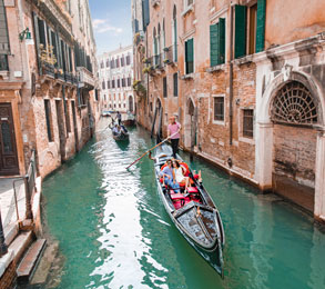 Encuentra tu crucero desde Venecia. CrucerosIslasGriegas.com