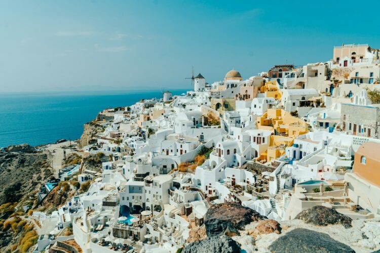 fira-y-oia-en-santorini-como-visitarlas-desde-el-puerto-de-cruceros